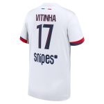 maglia da trasferta nike del psg 2024-2025 – bambini con stampa vitinha 17 Collezione | Kit e Maglie PSG